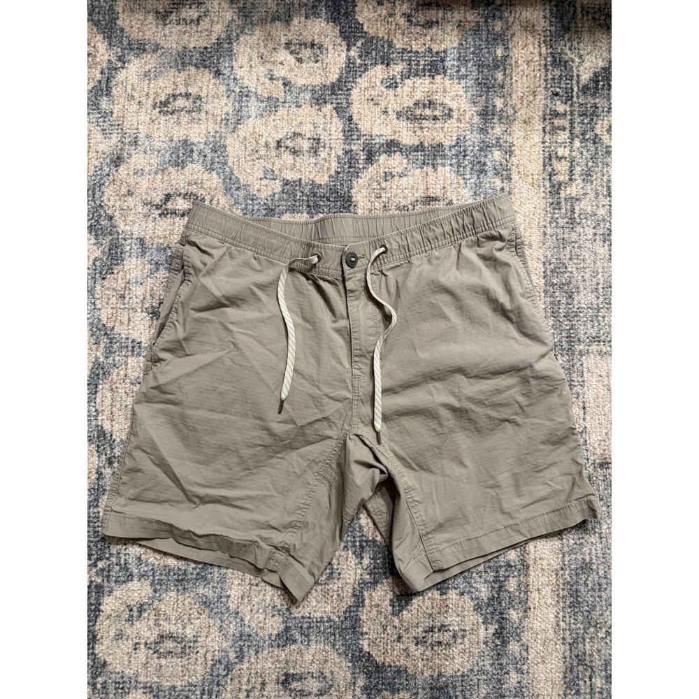 Vuori Ripstop Shorts‎ Size XL Excellent Condition